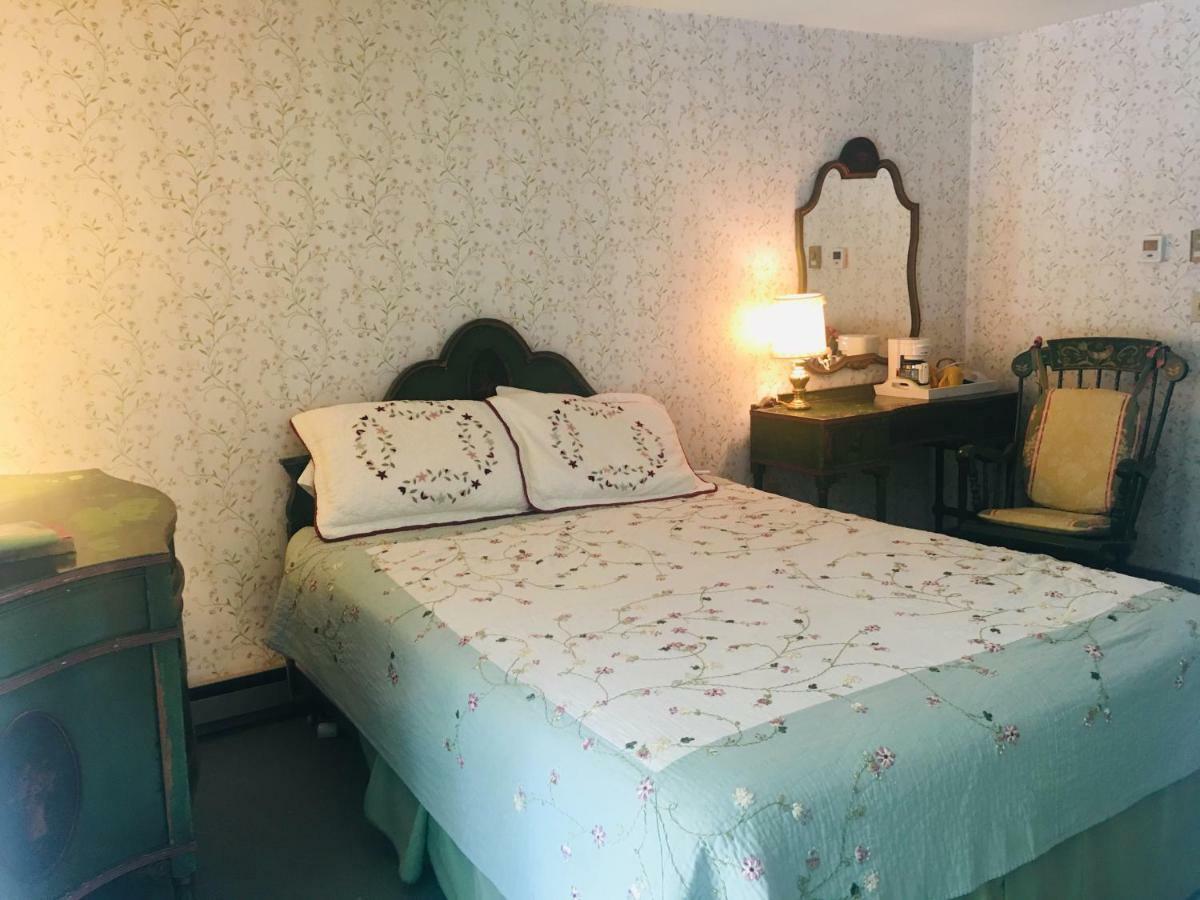 Carriage Barn Inn Кин Экстерьер фото