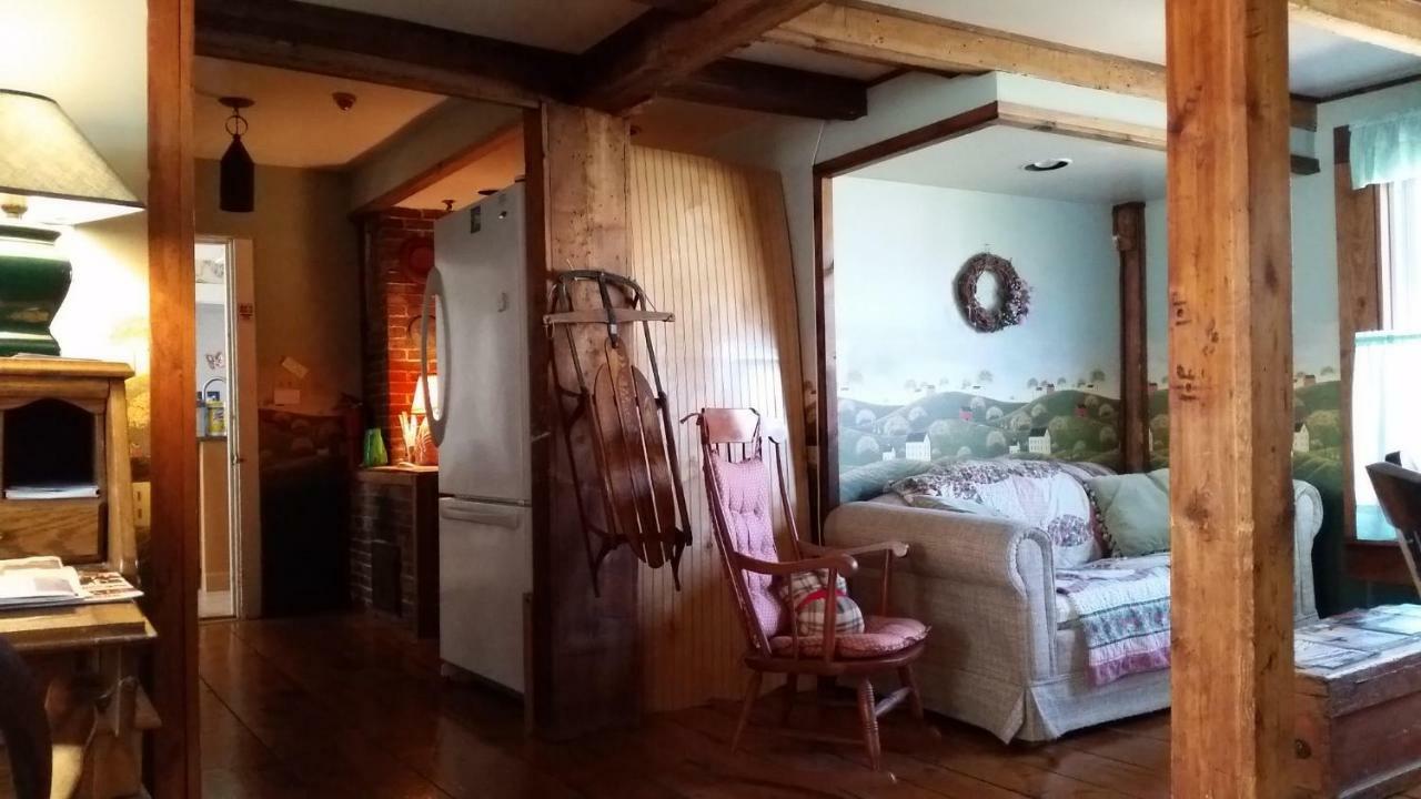 Carriage Barn Inn Кин Экстерьер фото