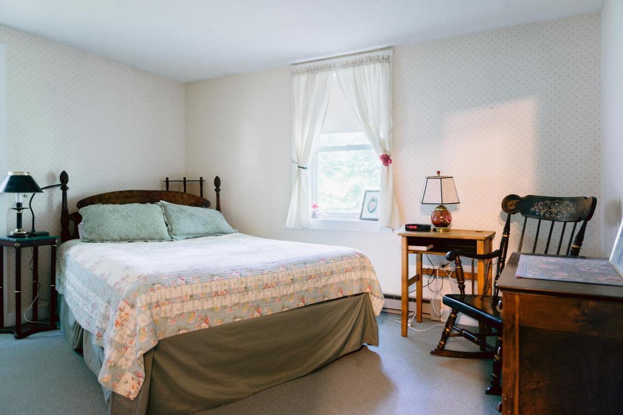 Carriage Barn Inn Кин Экстерьер фото
